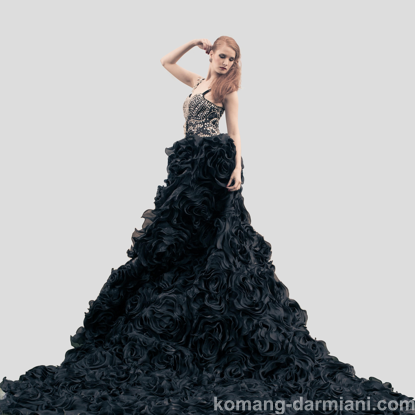 Gambar Black swarovski crystal Gothic Couture sweet heart Wedding Gown