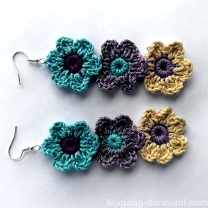 Imagen de Crochet earings - triple flower - turquiose purple yellow