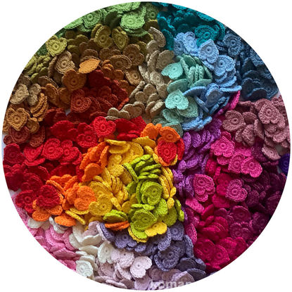 Imagen de Small Crochet Heart Appliqués - product & pattern