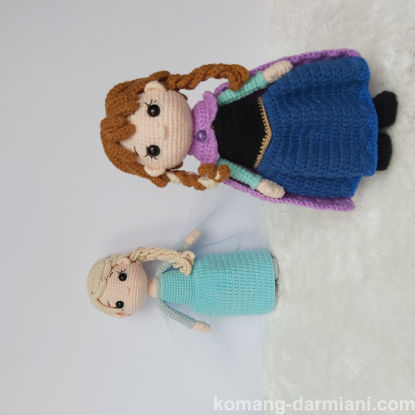 Imagen de Enchanting Ice Princess Crochet Doll: Cuddly Companion